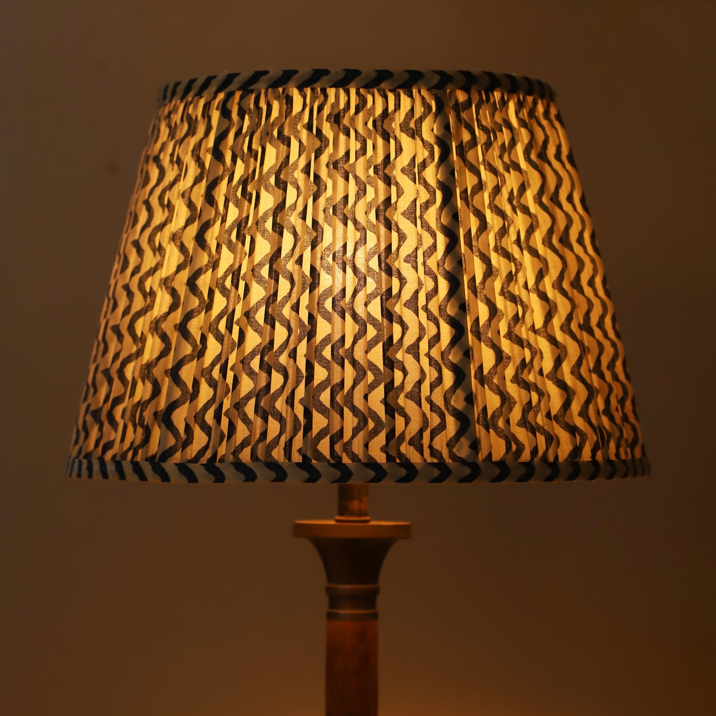 40cm straight empire premium softback lamp shade in cotton by Lampenschirm India
