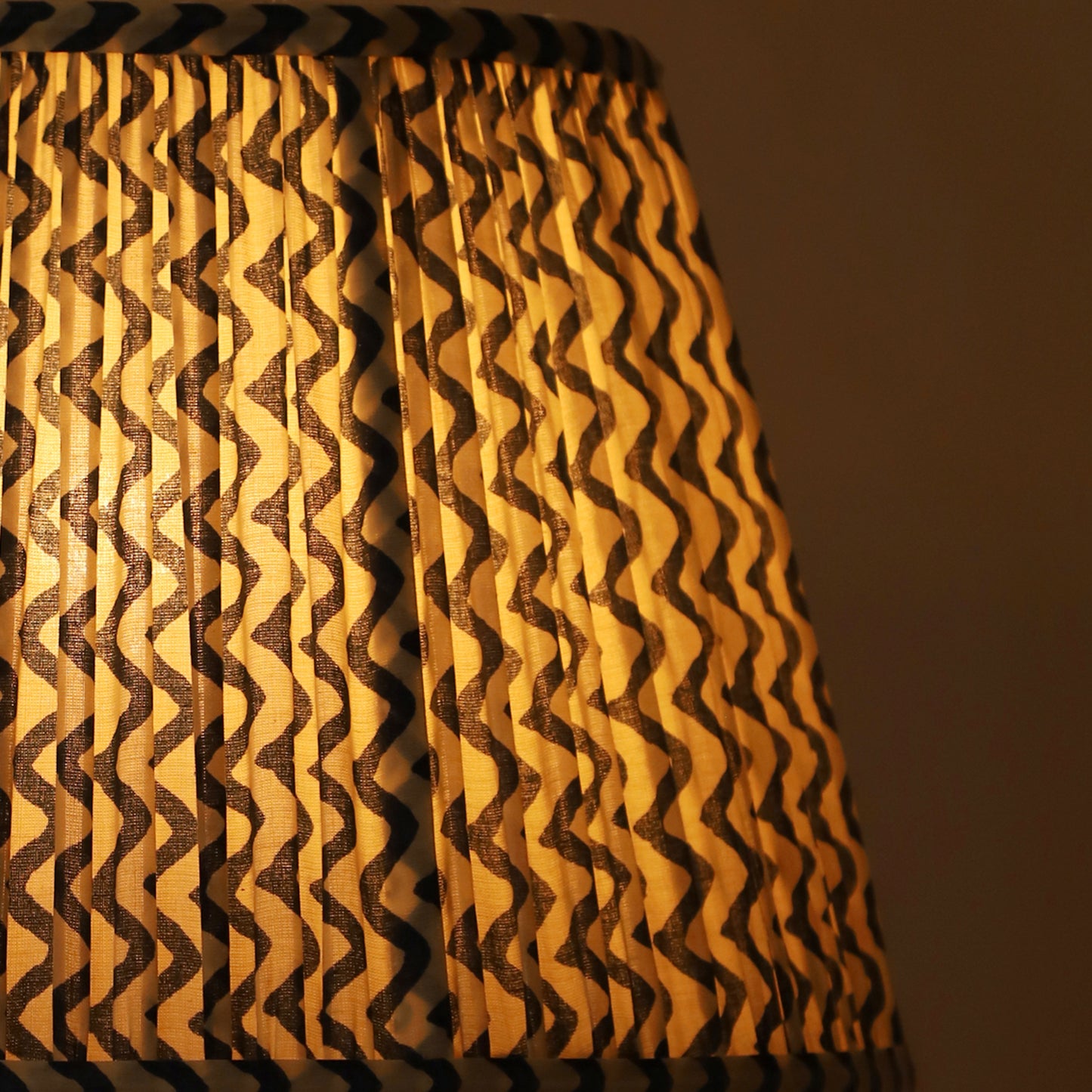 40cm straight empire premium softback lamp shade in cotton by Lampenschirm India