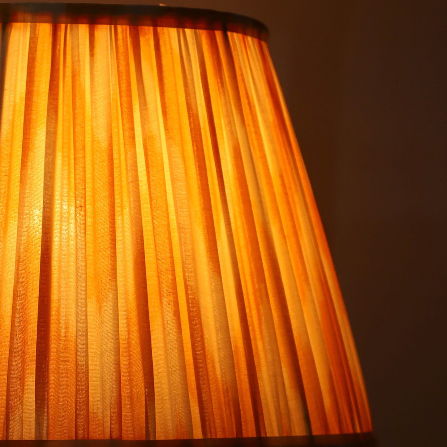 40cm straight empire premium softback lampshade in cotton by Lampenschirm India
