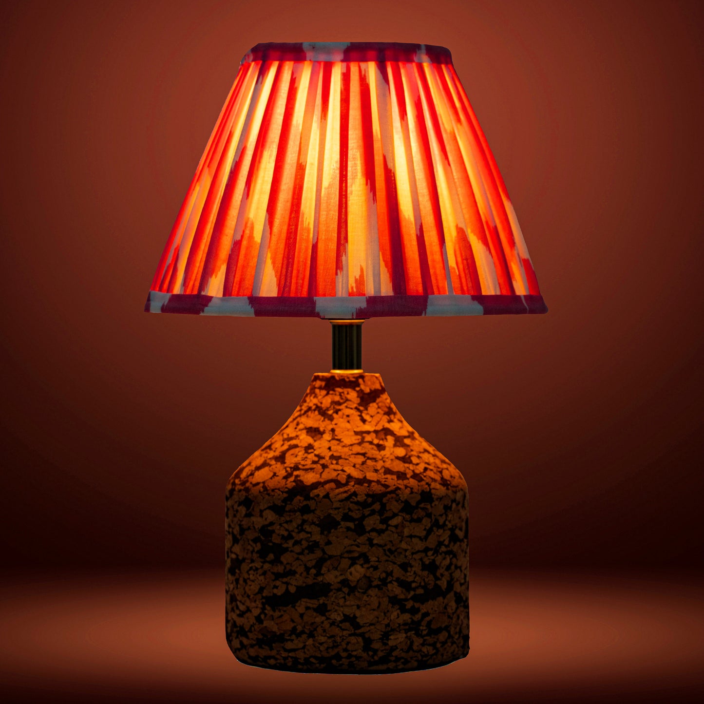 Arc Table Lamp in Handcrafted Natural Cork with Lampshade