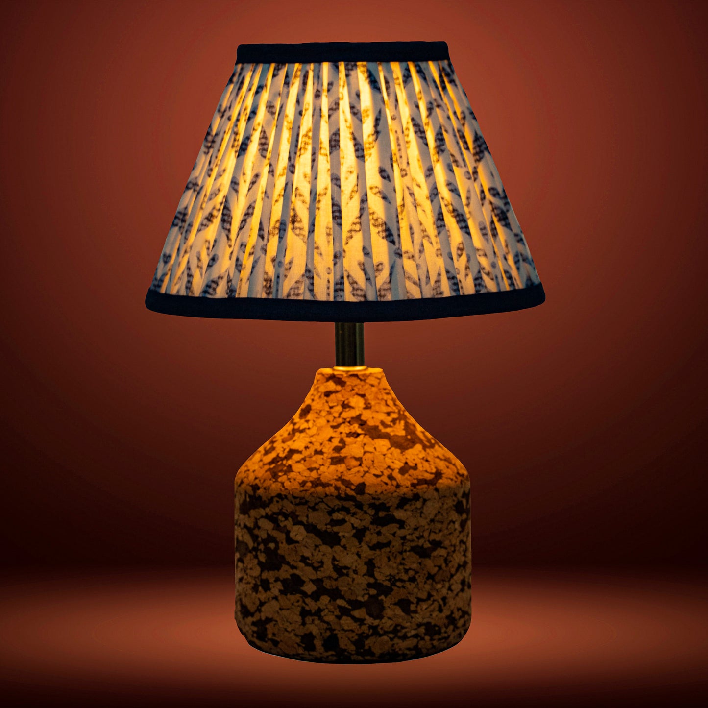 Arc Table Lamp in Handcrafted Natural Cork with Lampshade