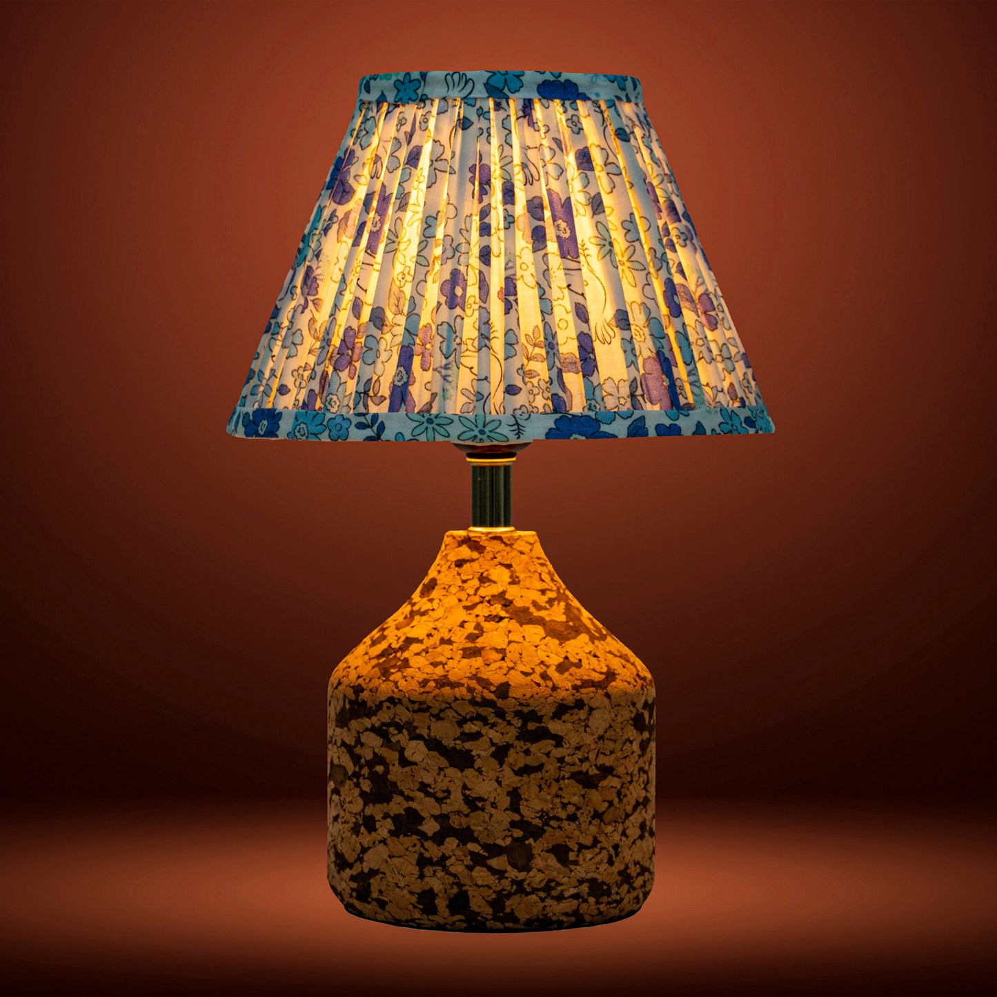 Arc Table Lamp in Handcrafted Natural Cork with Lampshade