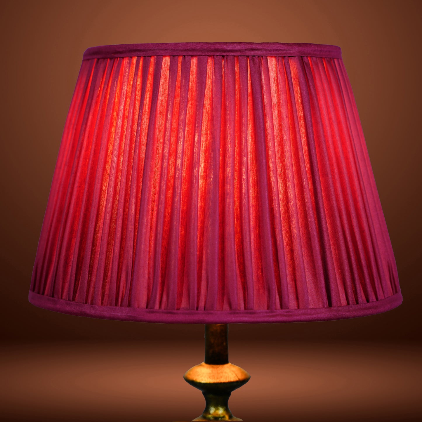 30cm straight empire premium softback lampshade in red silk by Lampenschirm India