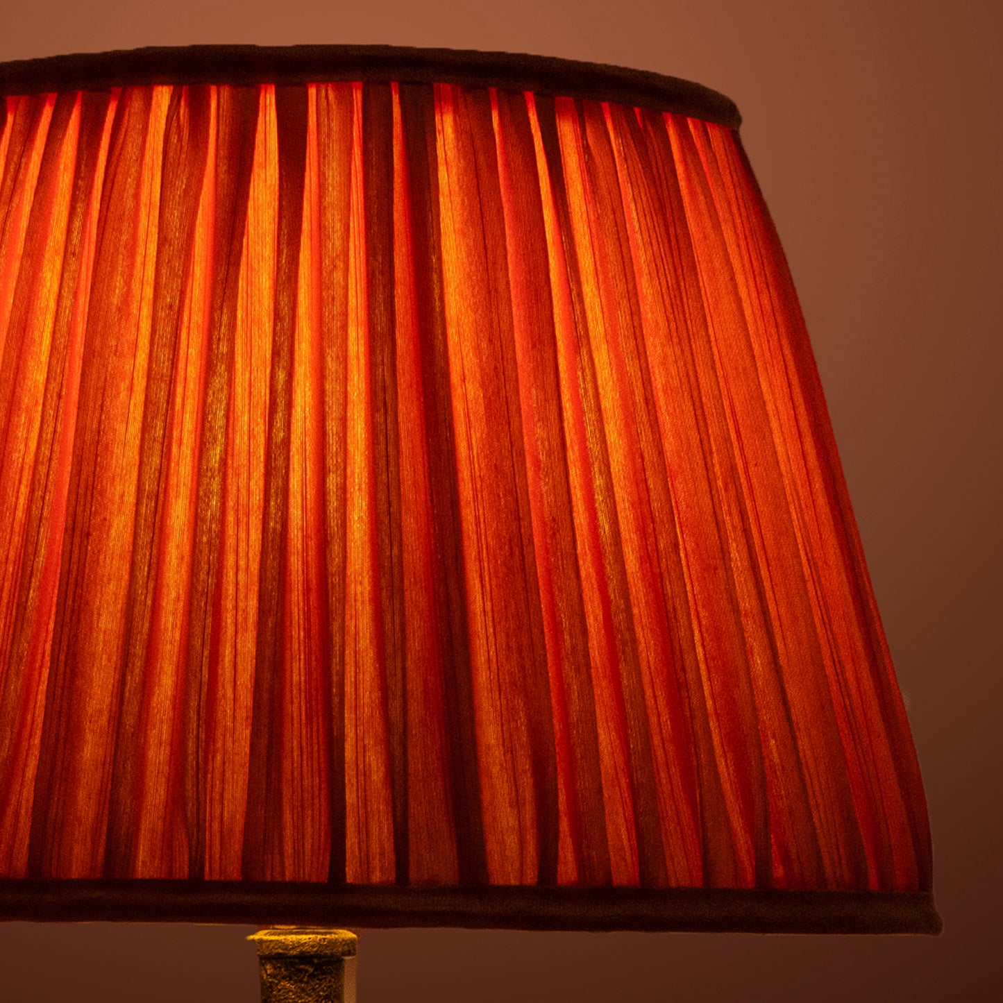 30cm straight empire premium softback lampshade in orange silk by Lampenschirm India