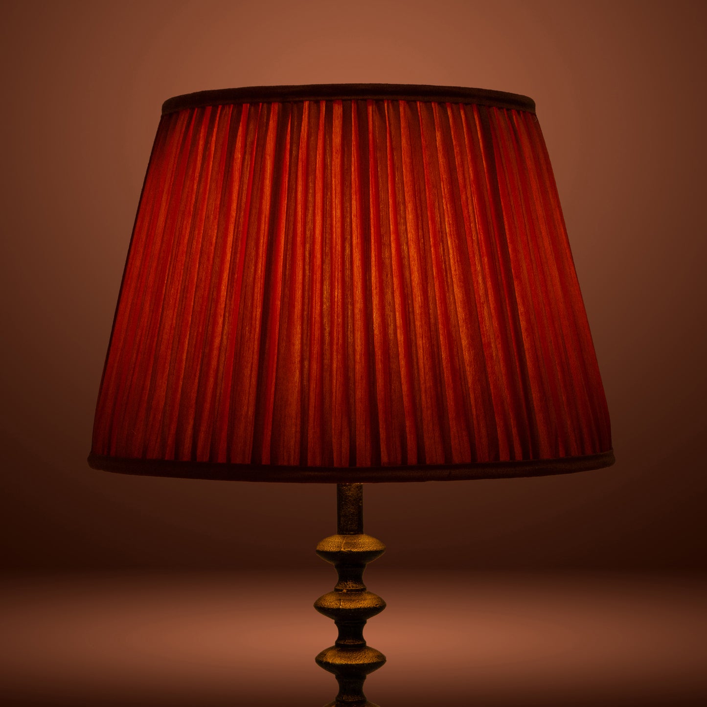 40cm straight empire premium softback lampshade in orange silk by Lampenschirm India