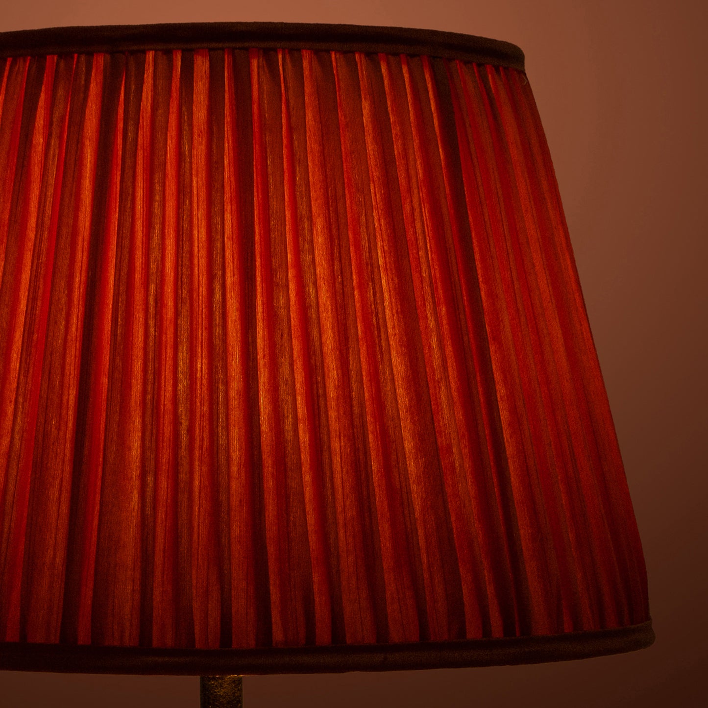 40cm straight empire premium softback lampshade in orange silk by Lampenschirm India