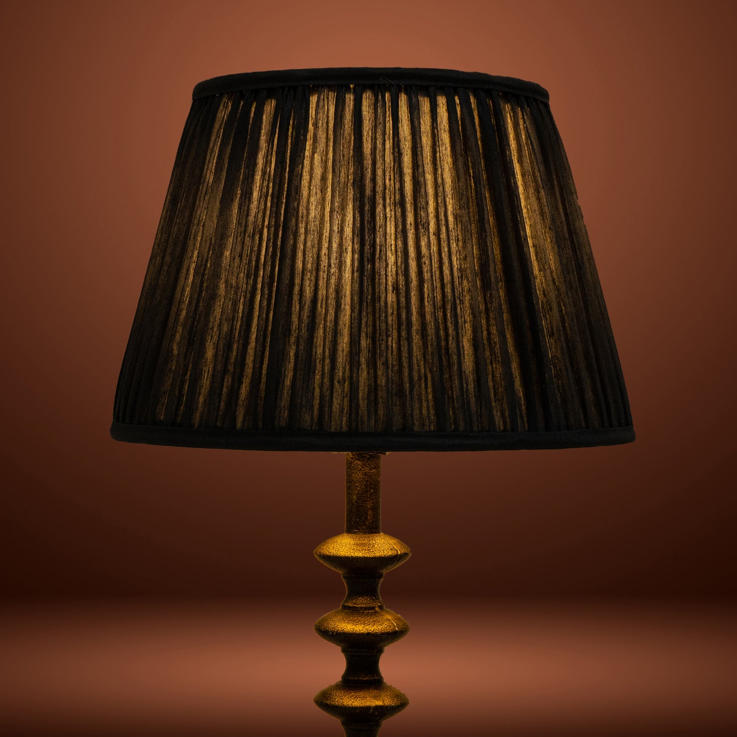 30cm straight empire premium softback lampshade in grey silk by Lampenschirm India