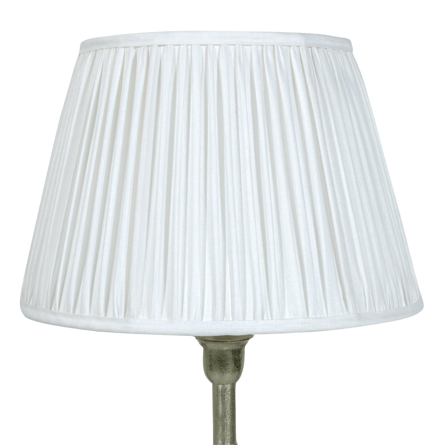 30cm straight empire premium softback lampshade in white silk by Lampenschirm India