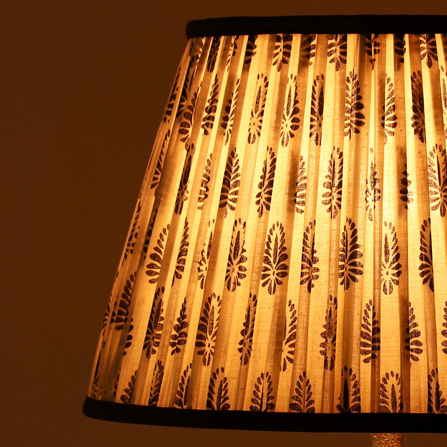 30cm straight empire premium softback lamp shade in cotton by Lampenschirm India
