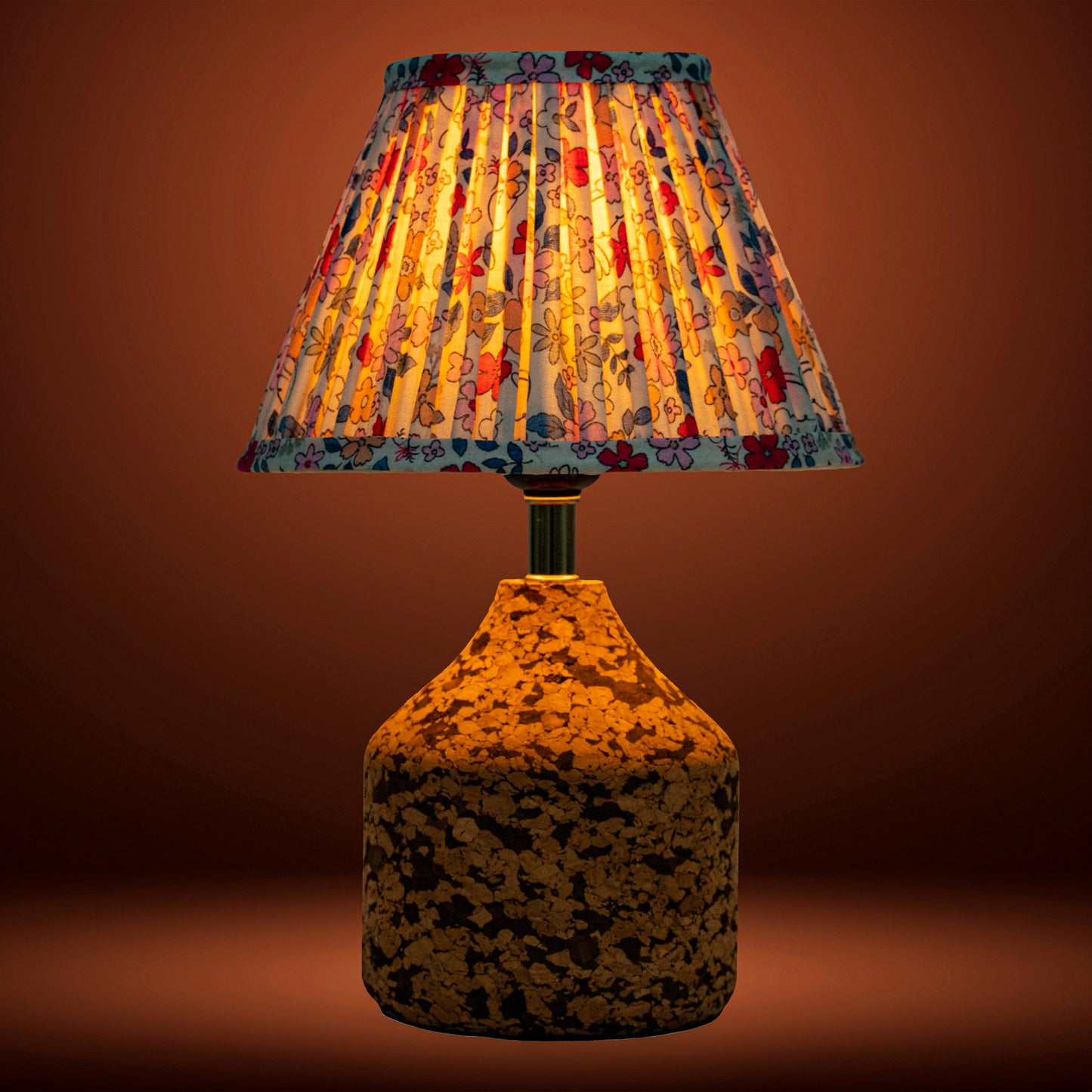 Arc Table Lamp in Handcrafted Natural Cork with Lampshade