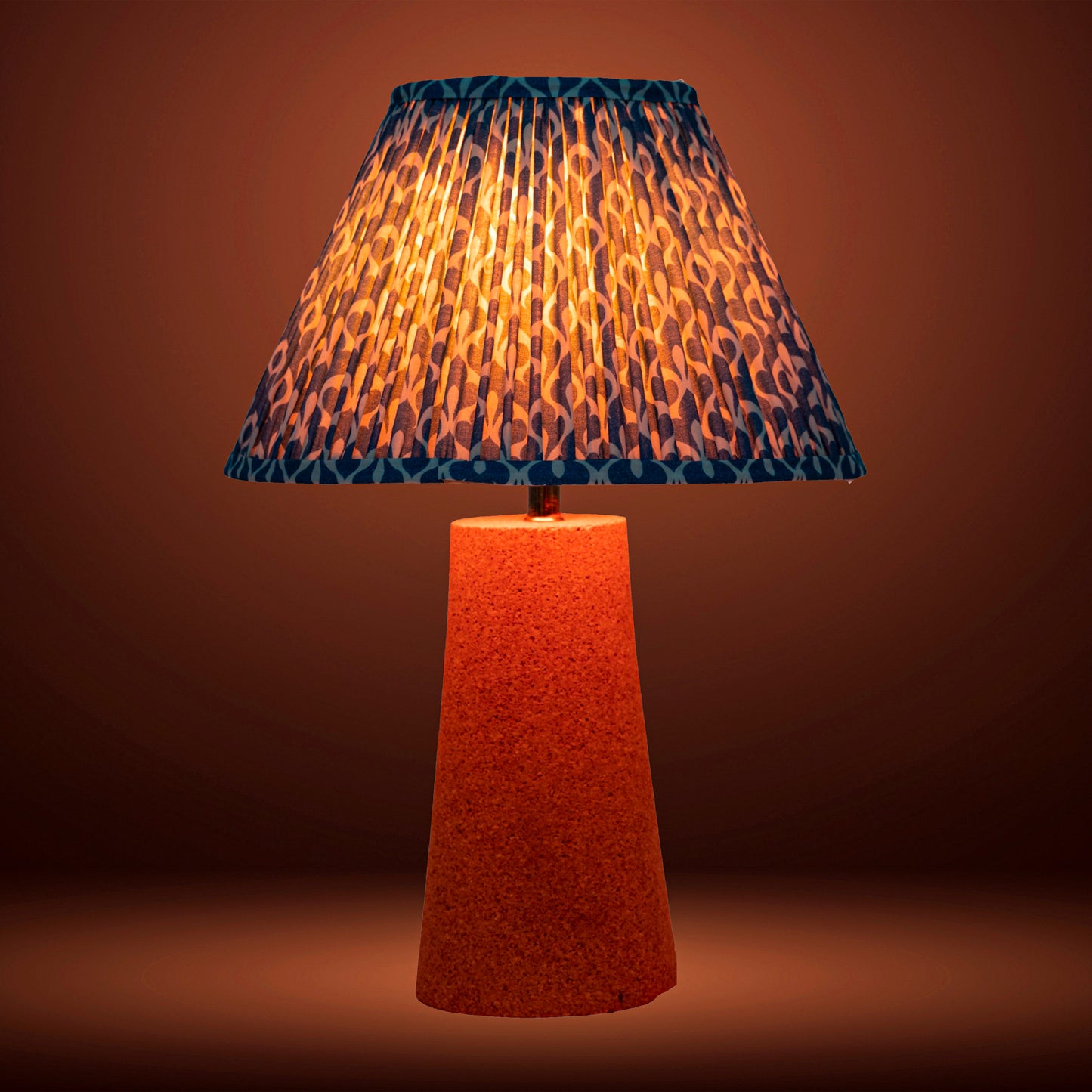 Terra Conica Table Lamp in Natural Cork with Lampshade