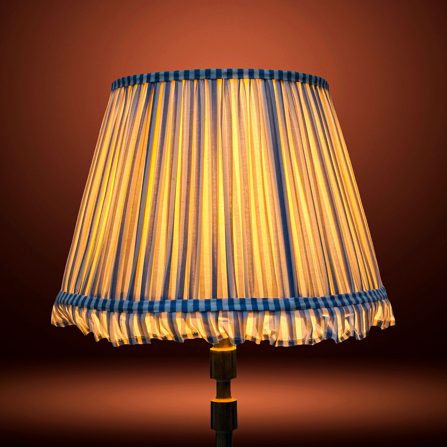 30cm straight empire premium softback lamp shade in cotton by Lampenschirm India, house of lampshades