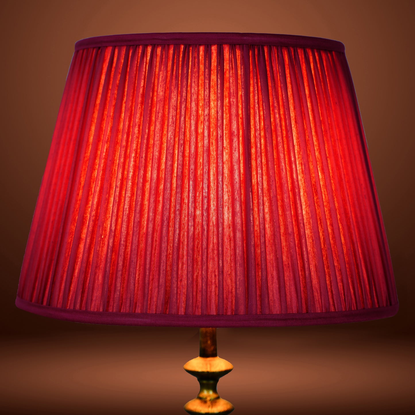 40cm straight empire premium softback lampshade in red silk by Lampenschirm India