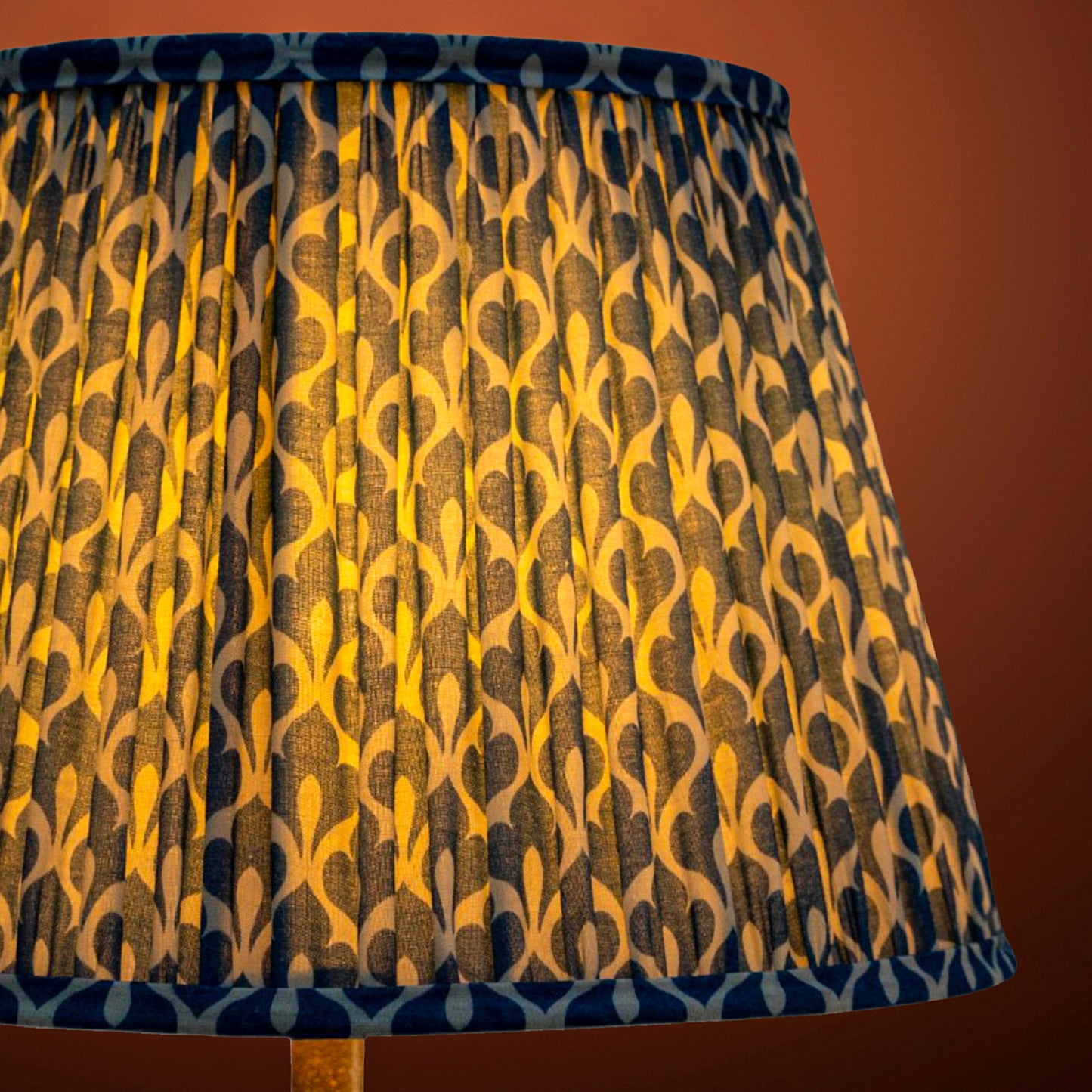 30cm straight empire premium softback lamp shade in cotton by Lampenschirm India, house of lampshades
