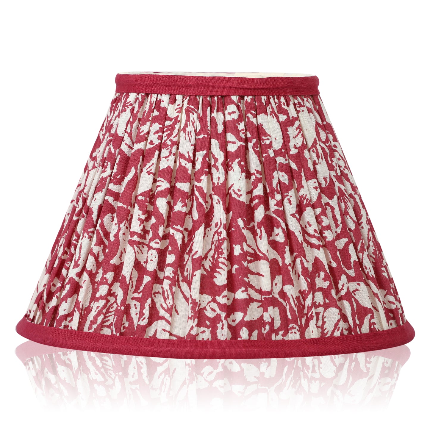 20cm empire premium softback lampshade by Lampenschirm India, house of lampshades.  Lamp Shades
Red Cotton Lamp Shades