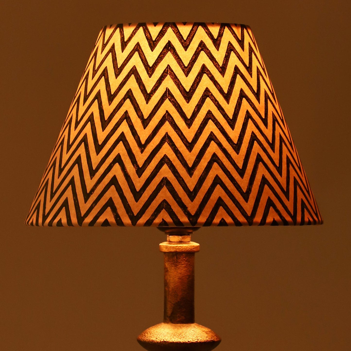 20cm empire premium hardback lamp shade in printed paper by Lampenschirm India